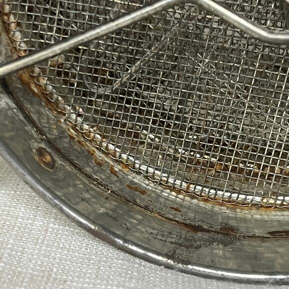 Vintage Mid Century Atomic Tin Metal Painted Flour Sifter Androck USA MCM - Picture 8 of 11